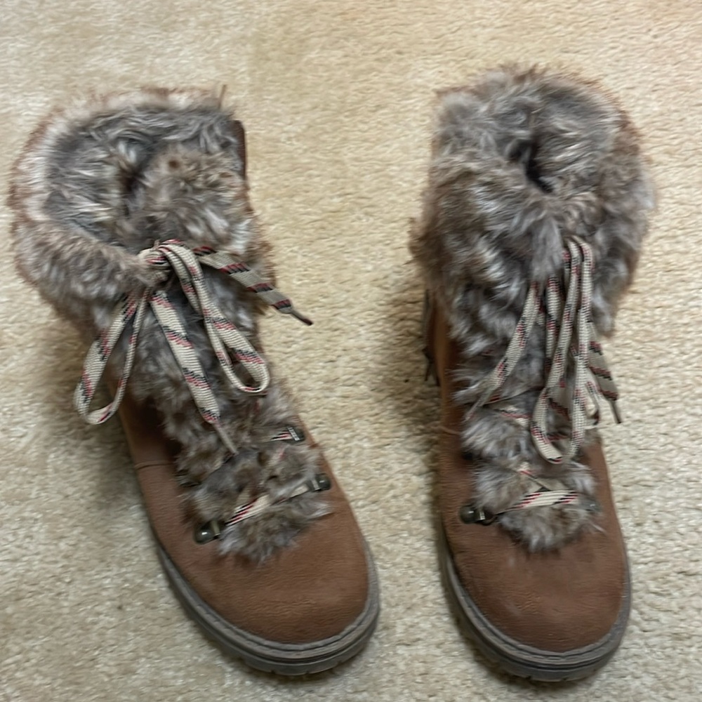 Universal thread booties